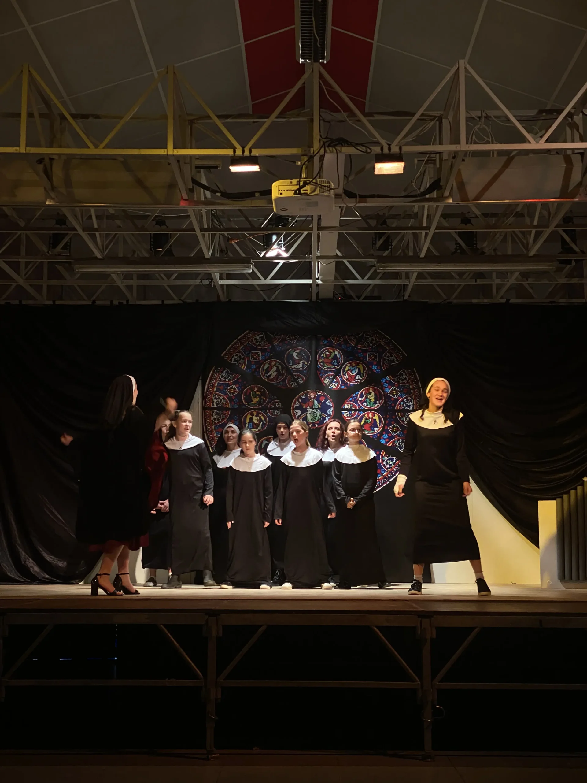 spectacle sitster act